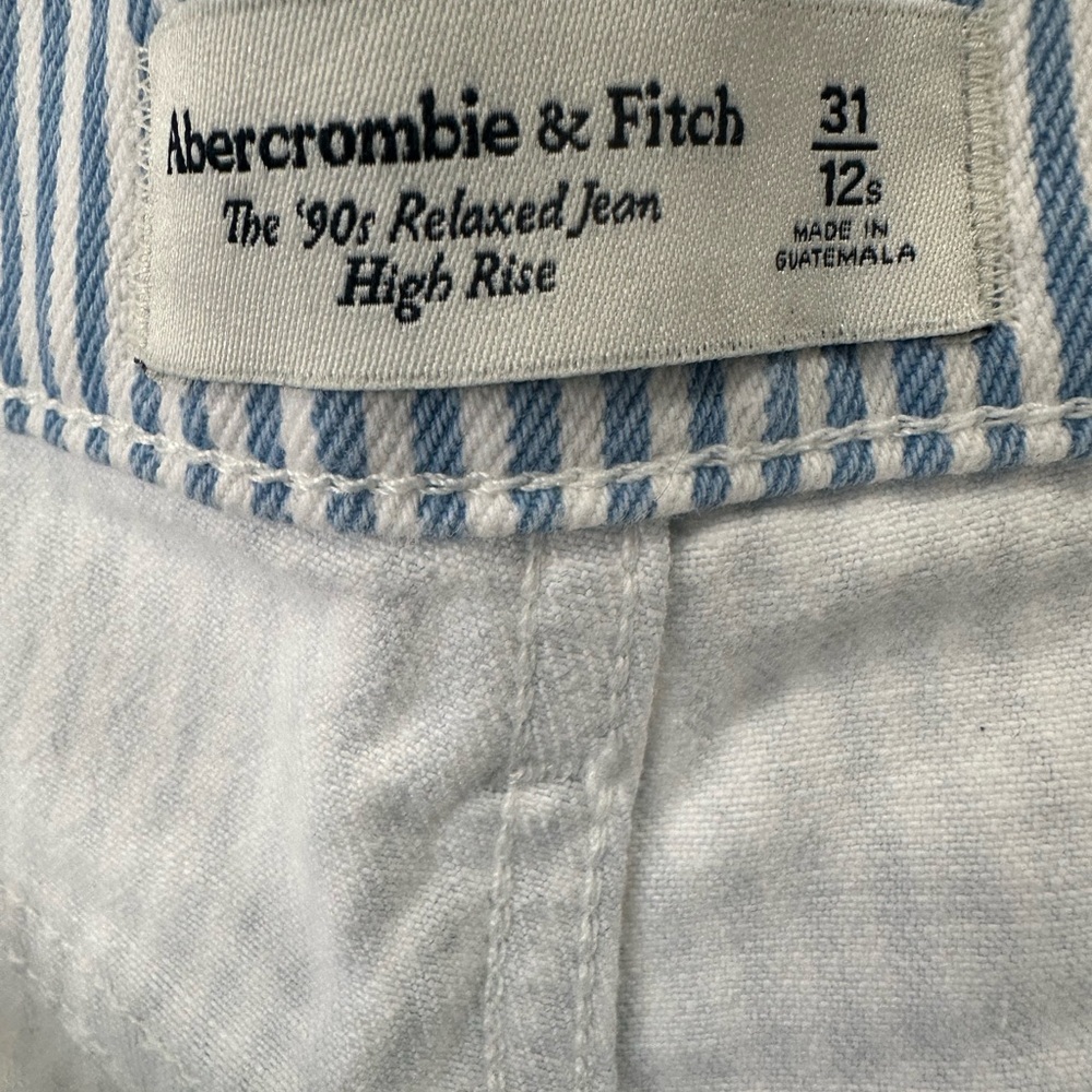 Abercrombie & Fitch Curve Love 90s relaxed fit jean in blue white stripe 31S NWT - Picture 8 of 10